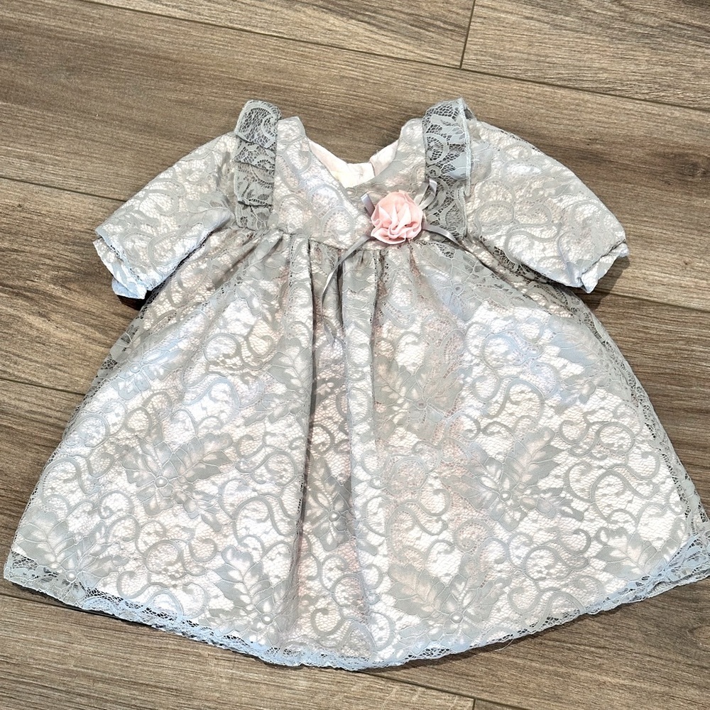 NWOT Laura Ashley 24 Months Gray and Pink Lace Dress - Picture 4 of 10